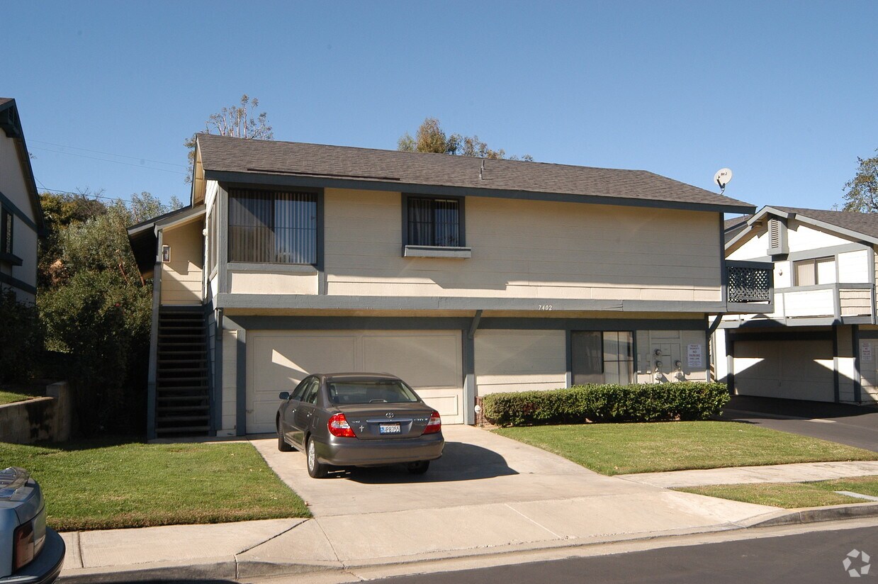 Foto principal - 7402 Lariat Pl