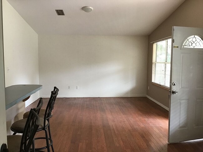 Building Photo - 601 SW Naha St