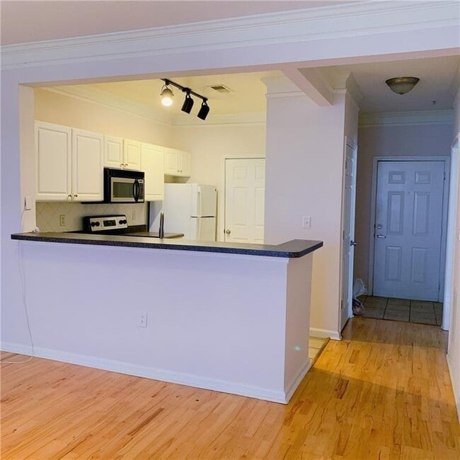 Building Photo - 5201 Westchester Ridge NE
