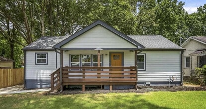 Building Photo - Room in House on Baker Terrace NW