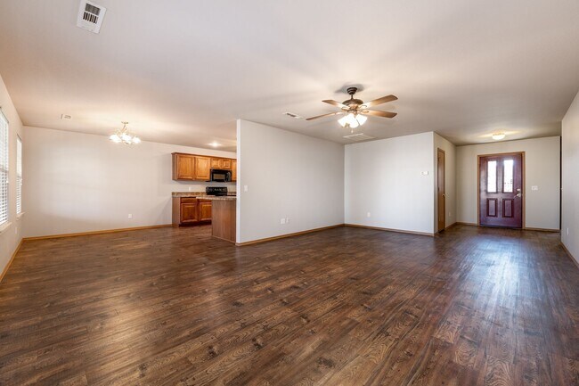 Building Photo - ***11547 N. Old Wire***