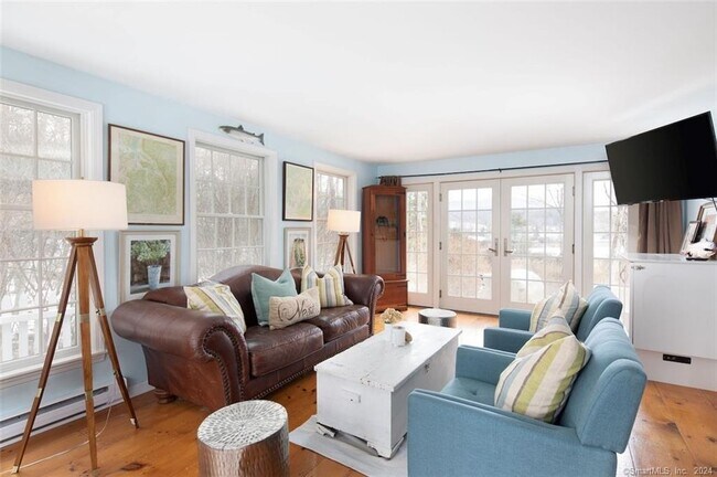 Foto del edificio - 43 Reservoir Rd