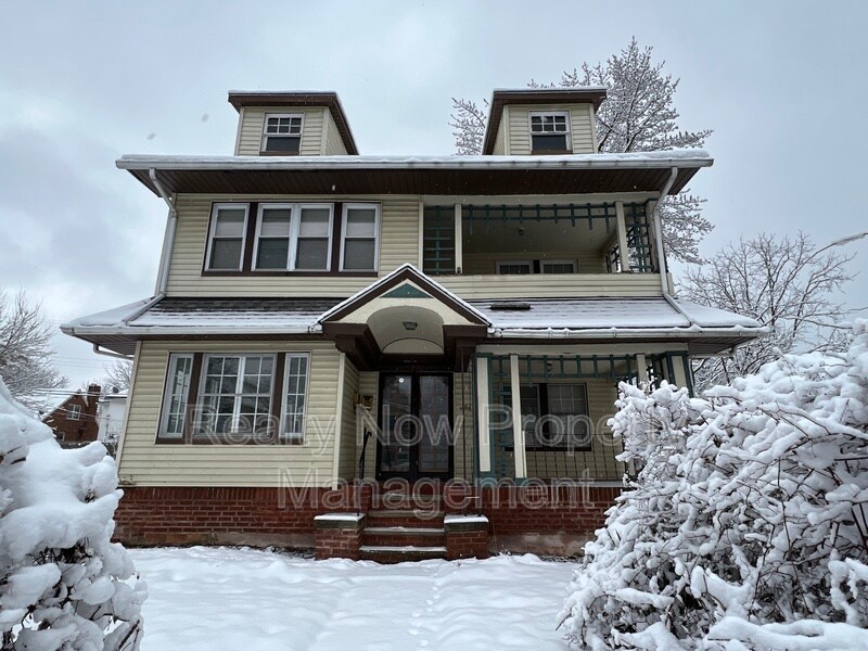 3290 Desota Ave Unit 1, Cleveland Heights, OH 44118 Condo for Rent in