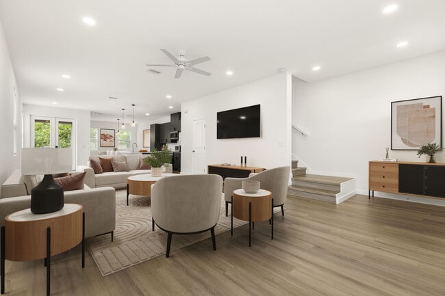 Photo - 210 E Columbus Dr Townhome