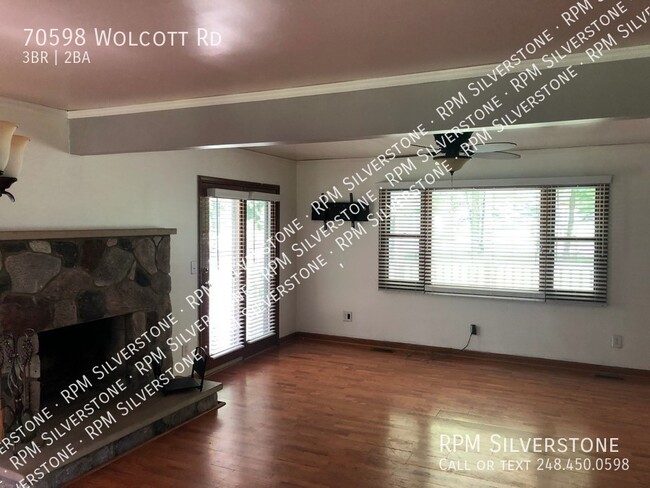 Building Photo - Beautiful 3-Bedroom Armada Home on 1 Acre
