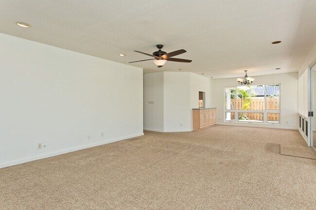 Foto del edificio - Kahala Corner House Available 4/01/2024! 3...