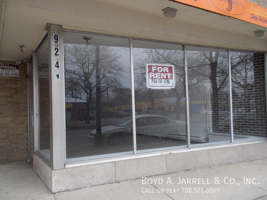 9241 S Stony Is Ave Unit Store, Chicago, IL 60617 Room for Rent in