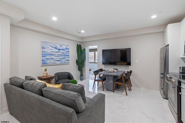 Foto del edificio - 5311 Atlantic Ave