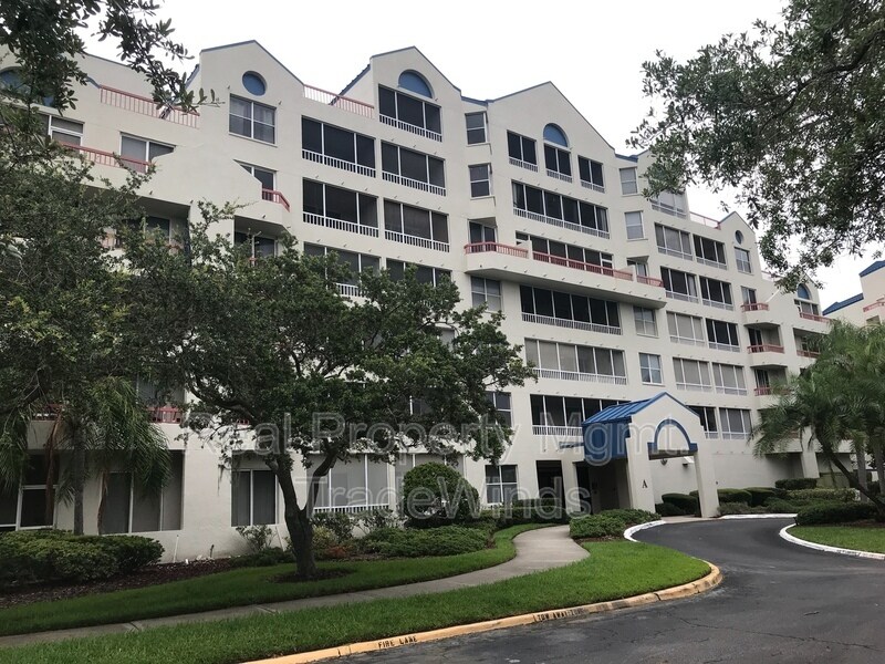 Foto principal - 2333 Feather Sound Dr