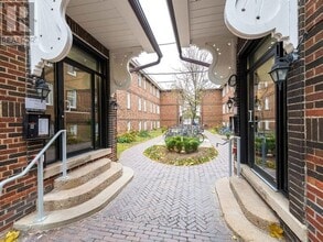 Building Photo - 245 Howland Ave