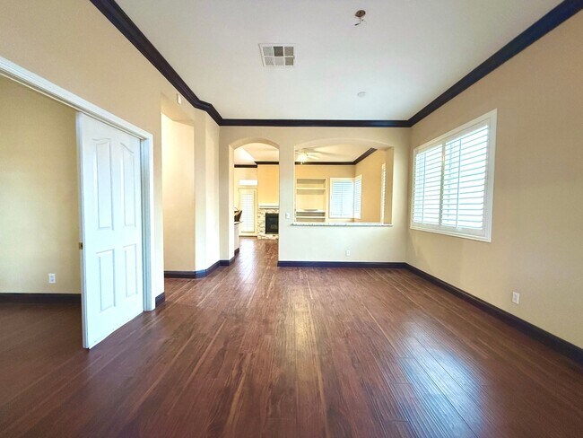 Building Photo - Beautiful single-story home featuring a spacious 3-car garage