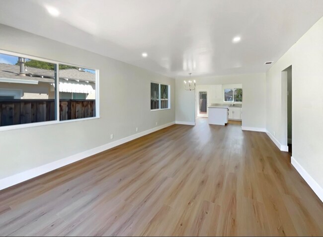 Foto del edificio - 4840 Piper St