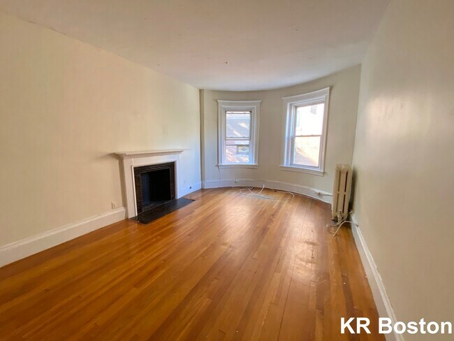 Building Photo - 1717 Beacon St
