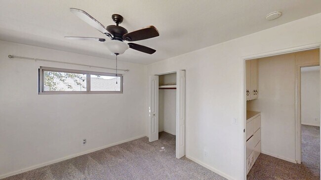 Foto del edificio - Charming 3 bed 2 bath Home in upper Yucaipa, Ca.