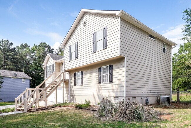 Building Photo - 12 Misty Hollow Ct