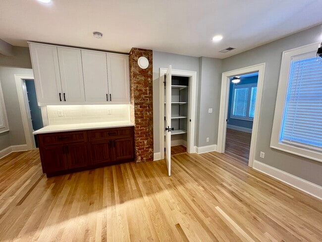 Pantry - 1291 Lincoln Ave