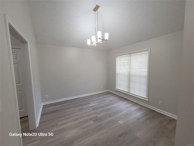 Foto del edificio - 6404 Deerwood Pl