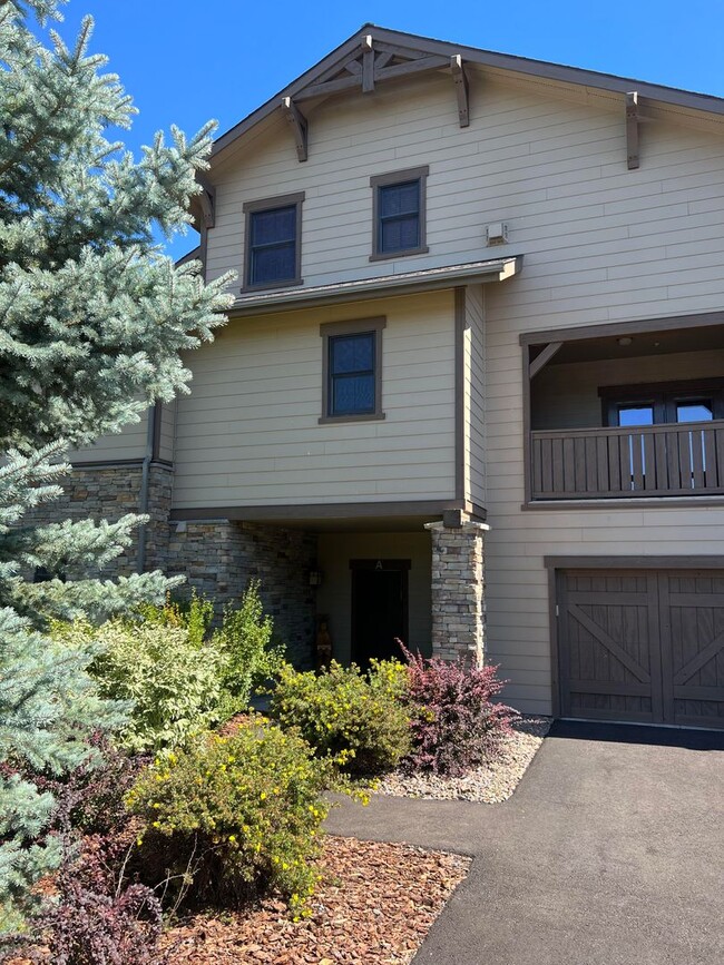 Building Photo - Ann's Mountain View 2 bd 2 Bath Monterra C...