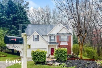 Building Photo - 6001 Devonshire Dr