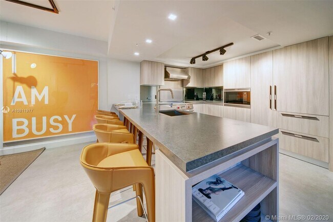 Foto del edificio - 1500 Bay Rd