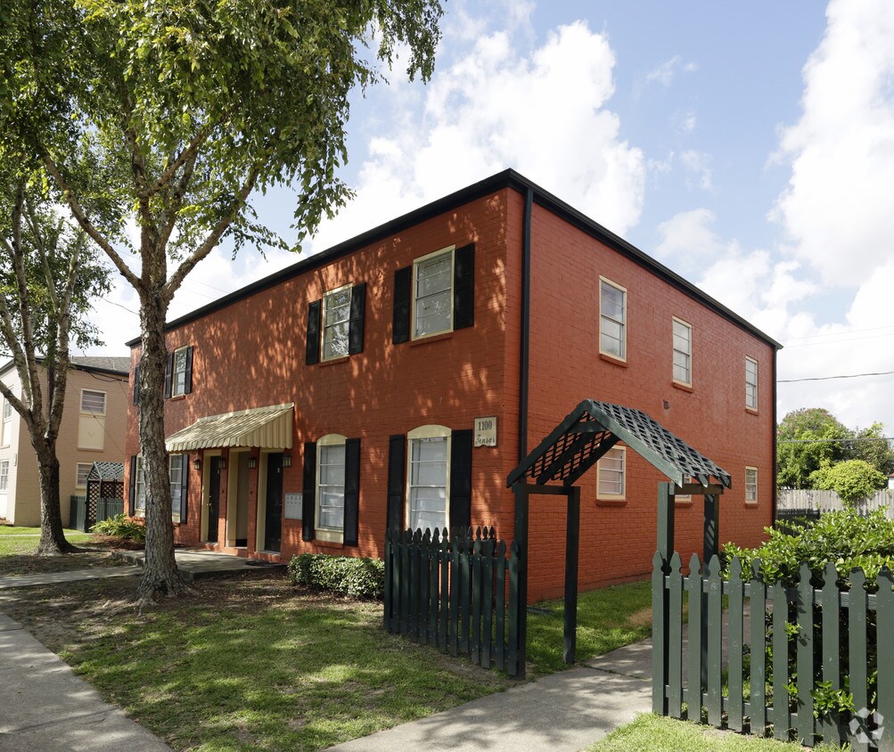 Primary Photo - 1017 Inca Dr