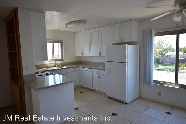 Building Photo - 4415 Clairemont Dr