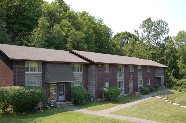 Jardines - Litchfield Heights