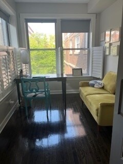 Foto del edificio - 811 Hinman Ave