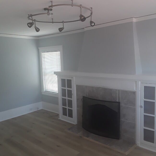 Building Photo - 5345 Trask St