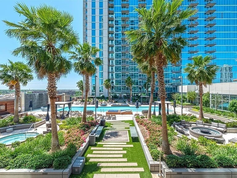 Photo - 5925 Almeda Rd (Houston, TX)