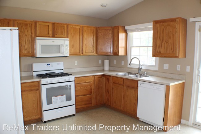 Building Photo - 4 br, 3 bath House - 2323 W Miners