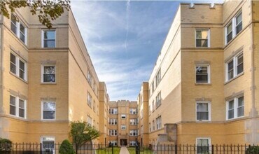 Building Photo - 4422 N St Louis Ave