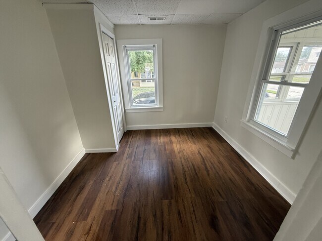 Foto del edificio - 23737 Stewart Ave