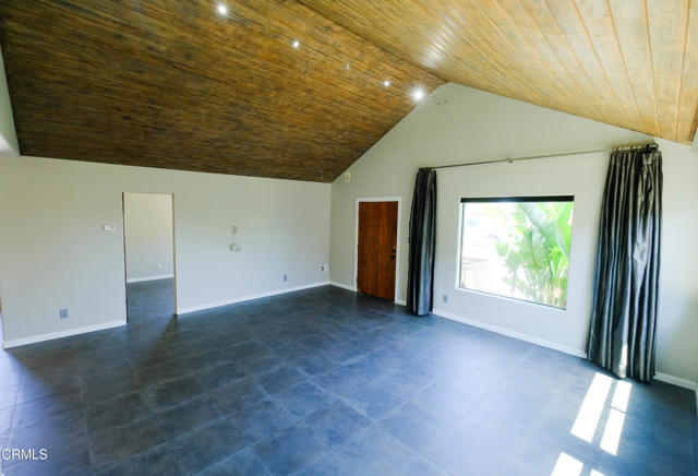 Building Photo - 153 San Fernando Ave