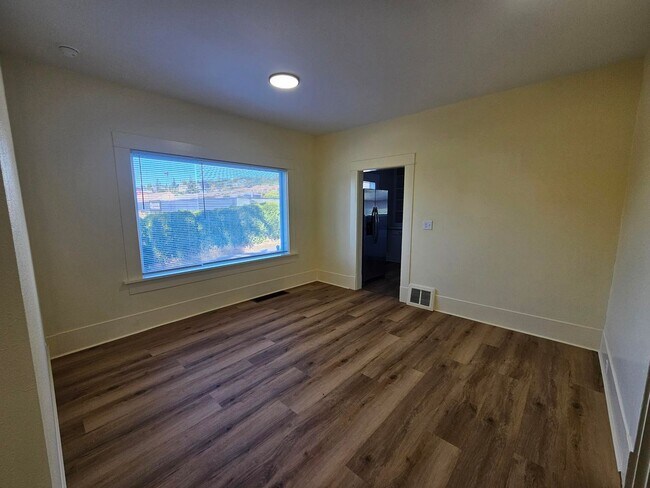 Foto del edificio - 1513 12th St