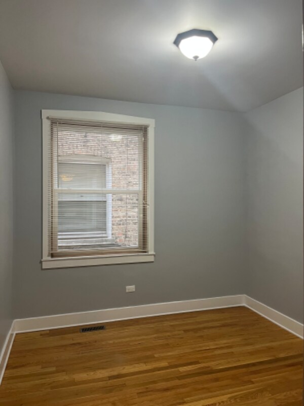 Foto del edificio - 2104 Ridgeland Ave