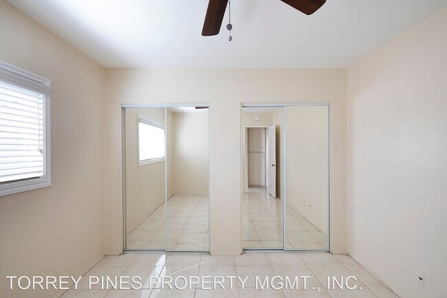 Building Photo - 1671 Chalcedony St