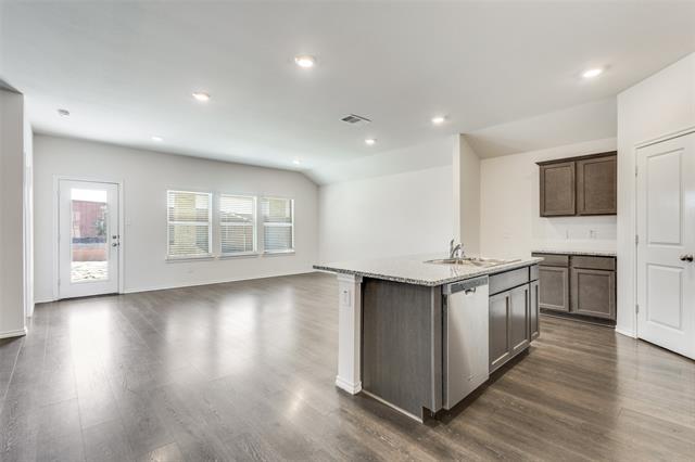 Foto del edificio - 1117 Rountree Ct