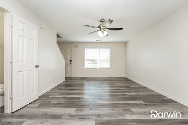 Foto del edificio - 7060 Ravenwood Lane, Lithonia, GA 30038