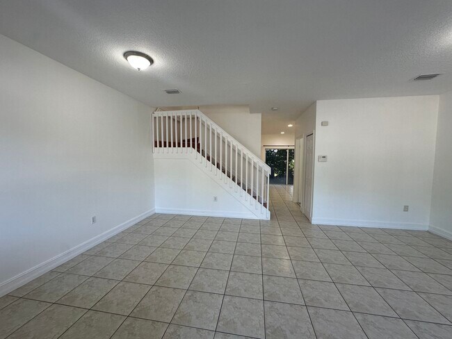 Foto del edificio - 1712 SE 31st Ct