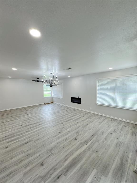 Foto del edificio - 5027 Darnell St