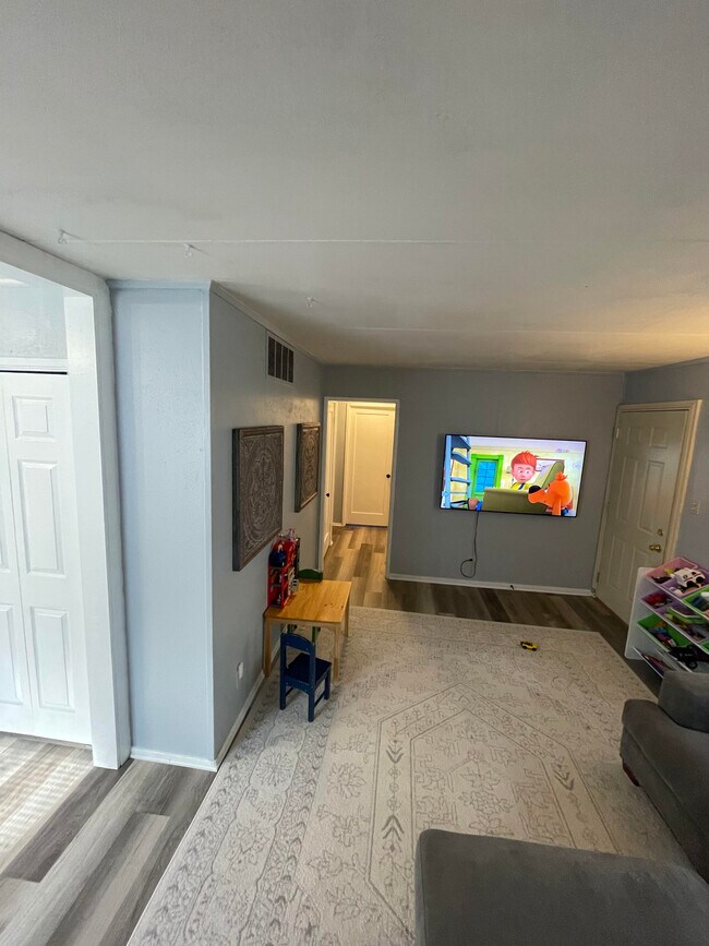 1715 Corning Ave, Waterloo, IA 50701 House Rental in Waterloo, IA