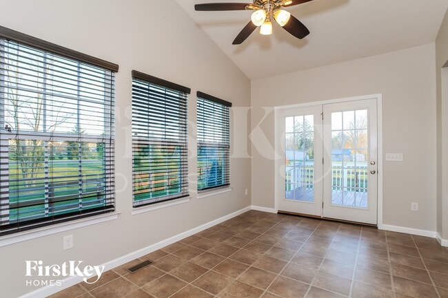 Foto del edificio - 5222 River Ridge Dr