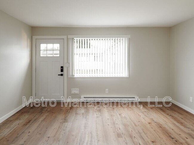 Photo - 8309 N Fowler Ave House