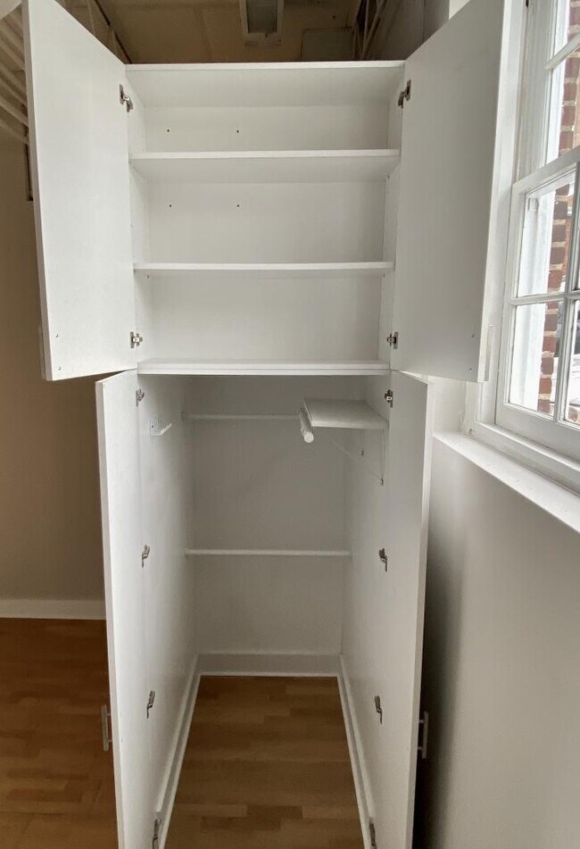Building Photo - 1 bedroom in Charlottesville VA 22902