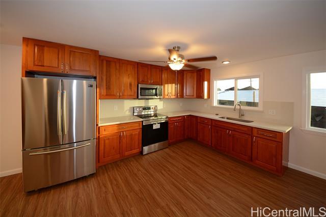 Building Photo - 1314 Hoohulu St