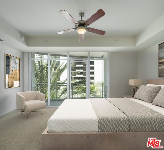 Foto del edificio - 10700 Wilshire Blvd