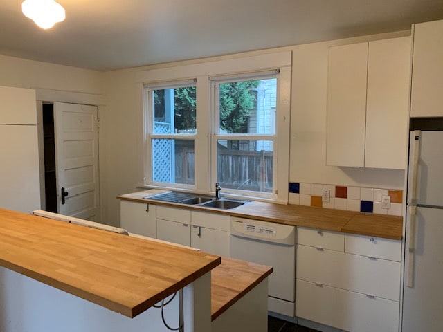 Building Photo - 563 N Simpson St