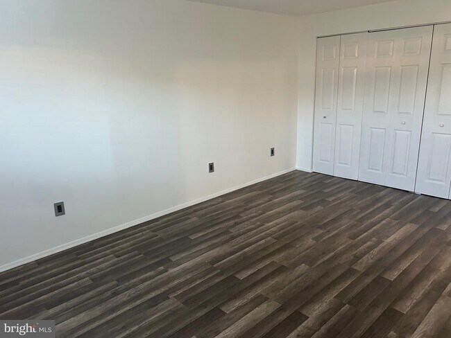 Foto del edificio - 12405 Hickory Tree Way
