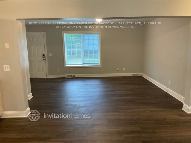 Foto del edificio - 5217 Milhaven Ln